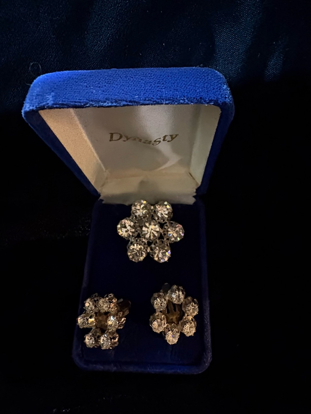 AUSTRIA Vintage -  Brooch and Earrings (clip-on)